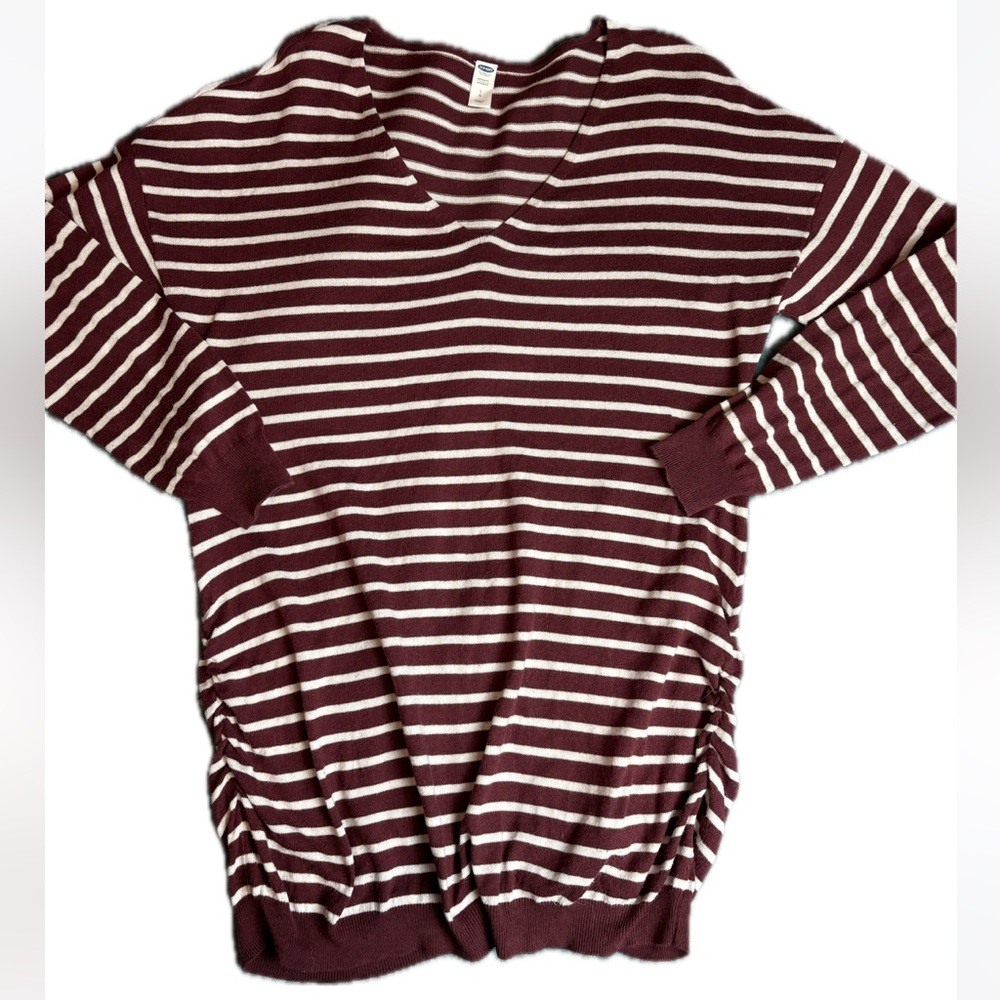 Maternity tunic sweater maroon with white stripes and cute ruching on the sides
